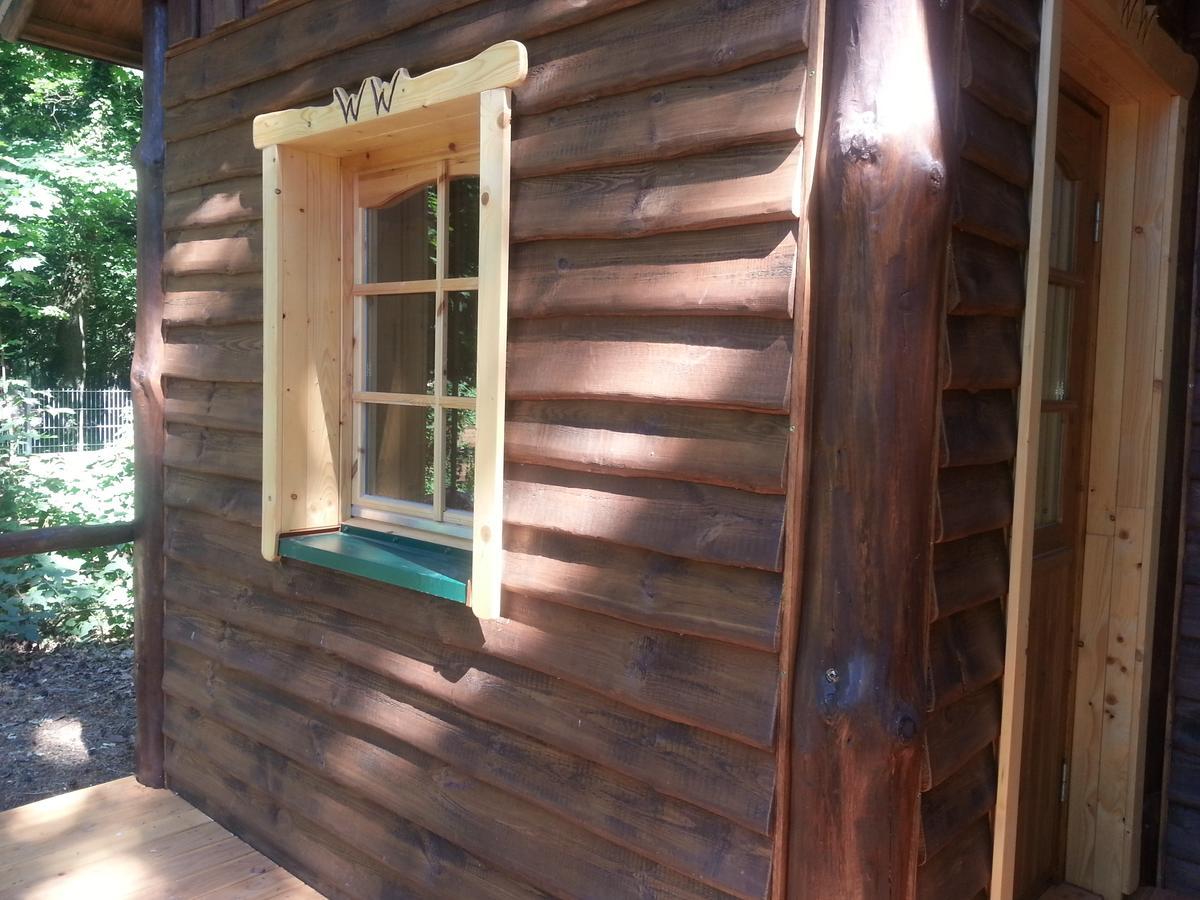 נוירופין Holzhaus Waldwichtel Am Wald Und See מראה חיצוני תמונה
