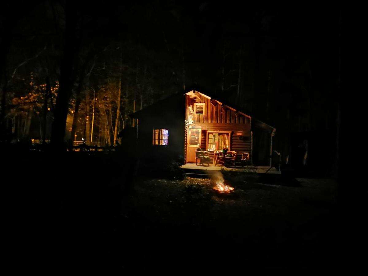 נוירופין Holzhaus Waldwichtel Am Wald Und See מראה חיצוני תמונה